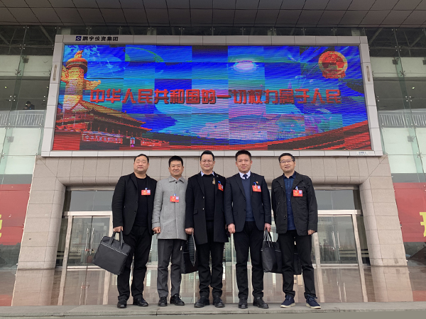 靈生醫(yī)藥集團(tuán)董事長(zhǎng)李勇